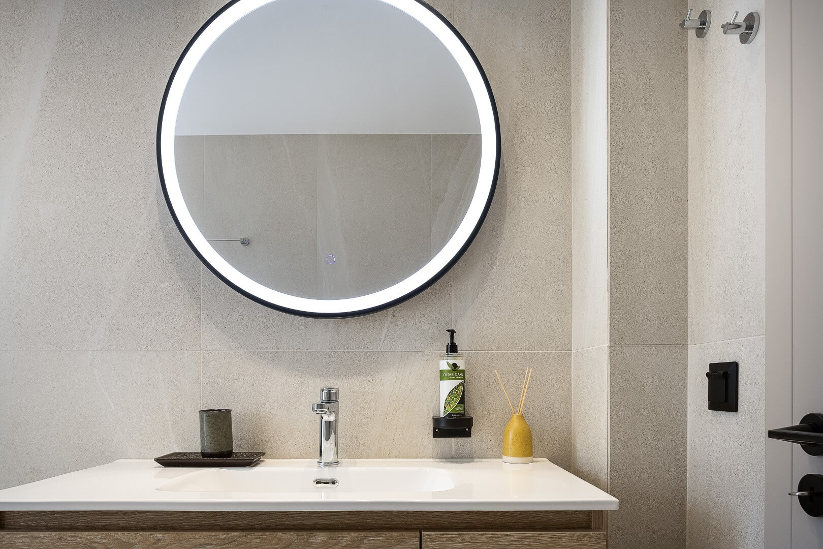 Casa Atena master bedroom