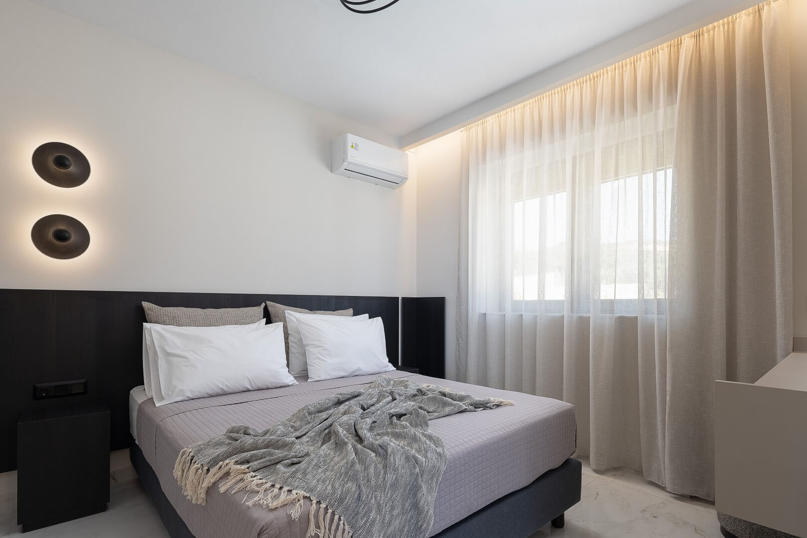 Casa Atena comfortable double bedroom